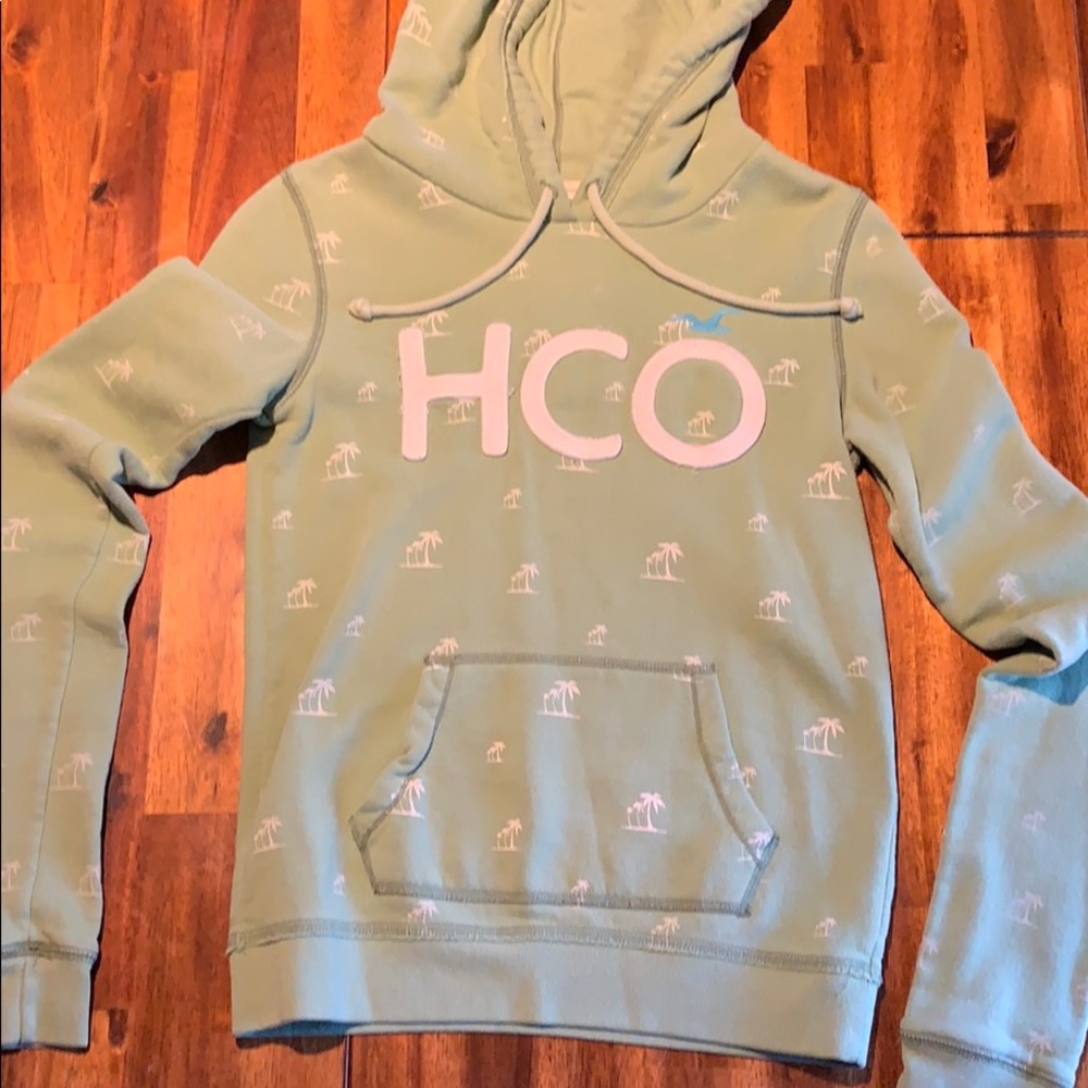 Green Sweatshirt
